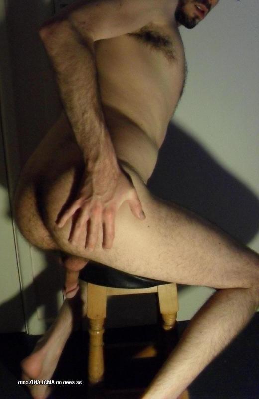 15P Naked gay dude doing skanky poses on a stool at home