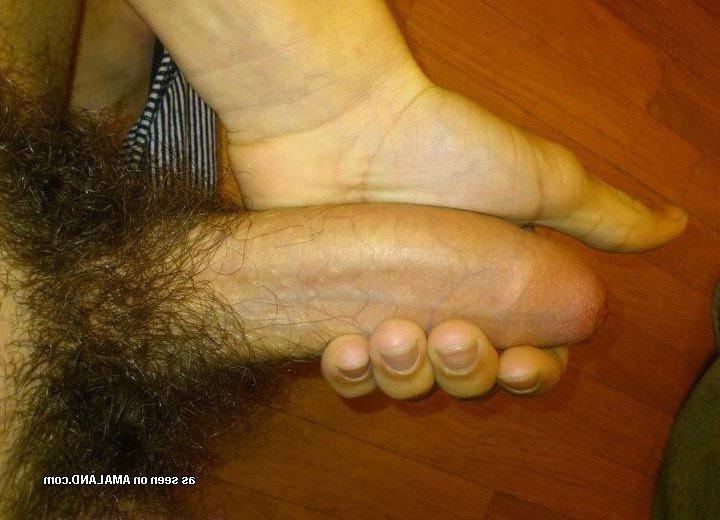 15P Hunky boyfriends showing off their cocks while self-shooting