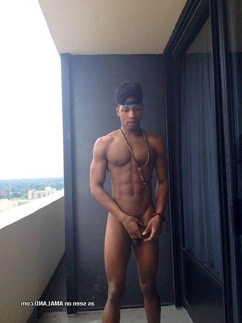 15P Group of kinky amateur sexy jocks' selfpics