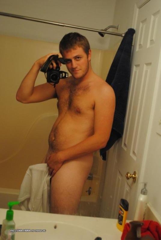 15P Hot and sexy amateur hunks posing for their lovers