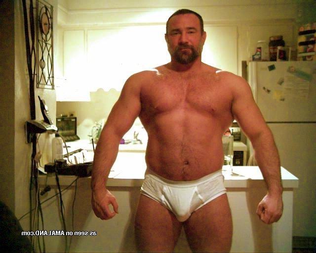 15P Hot and sexy amateur hunks posing for their lovers