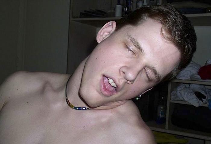 20P Two amateur twinks like mutual masturbating and cumming passion