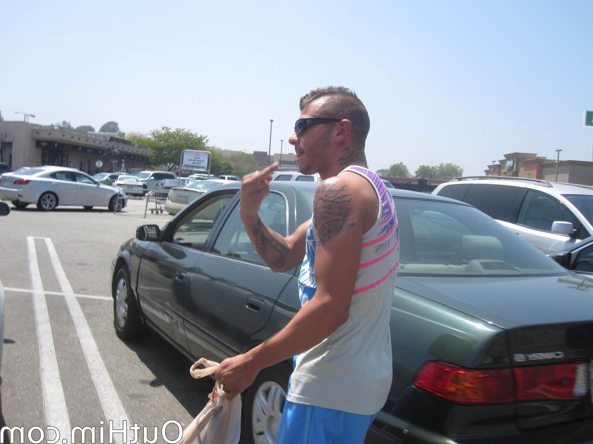 16P Gay pornstar Tristan Mathews up close and personal