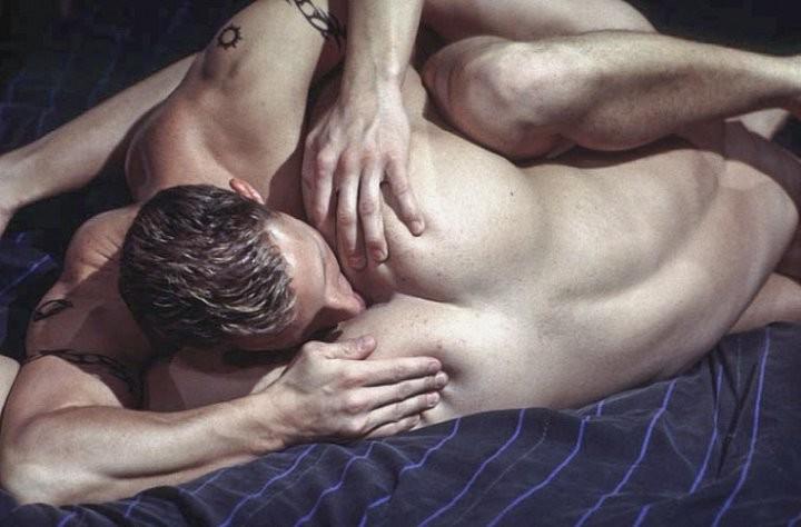 20P Smooth muscle hunks sucking and rimming and huge cock screwing