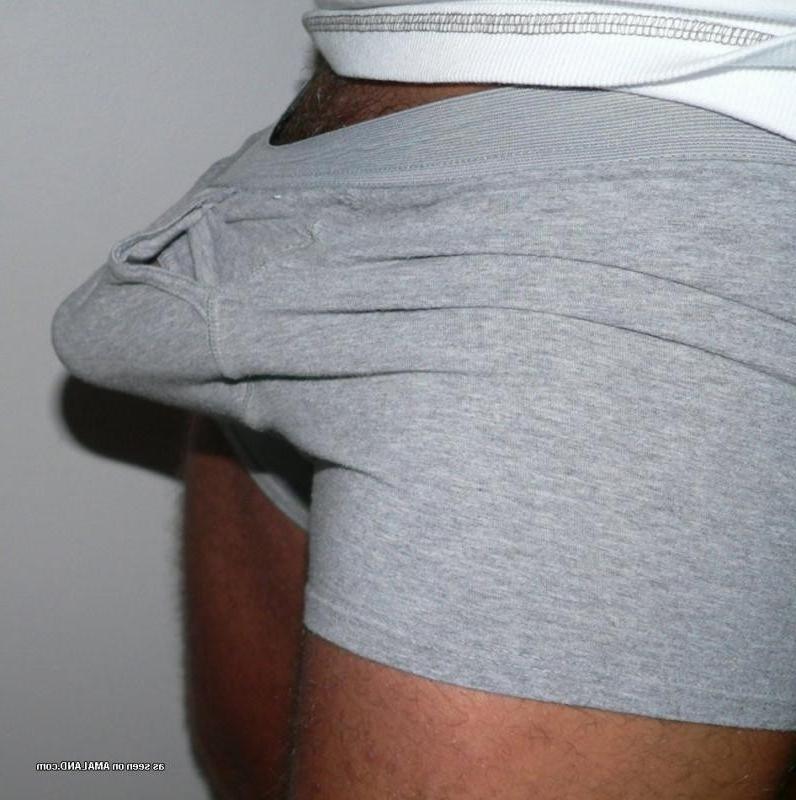 10P Nice steamy hot picture gallery of veiled erect cocks