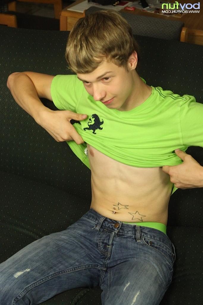 15P Smooth twink Levi Lee tugs on his hard cock