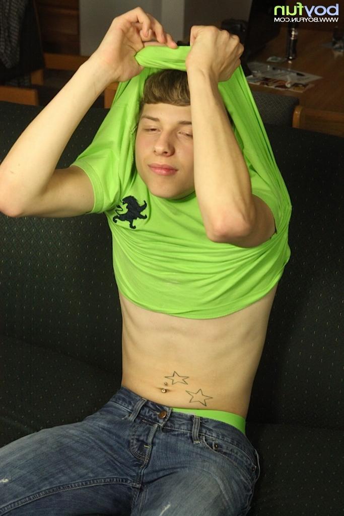 15P Smooth twink Levi Lee tugs on his hard cock