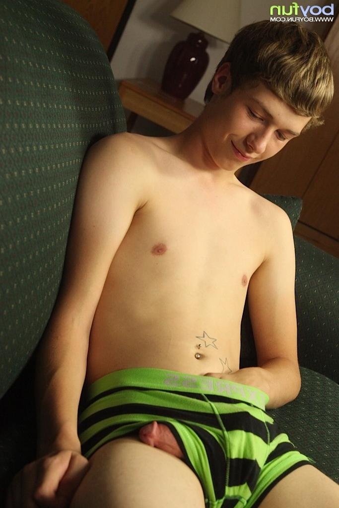 15P Smooth twink Levi Lee tugs on his hard cock