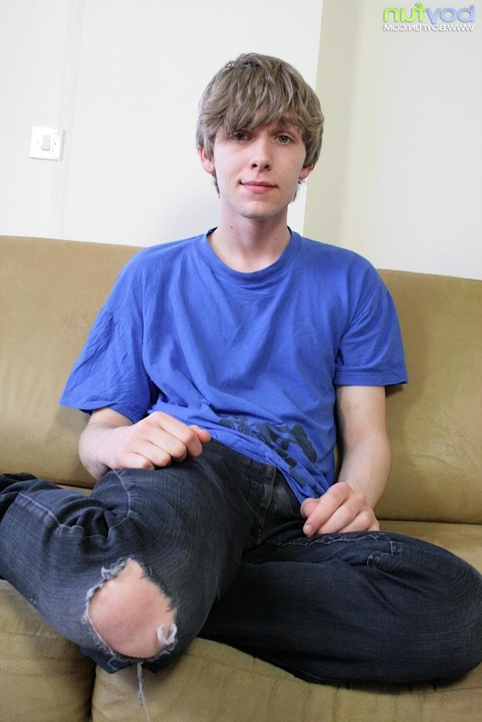 15P Cute twink Josh Frey stroking his big thick cock