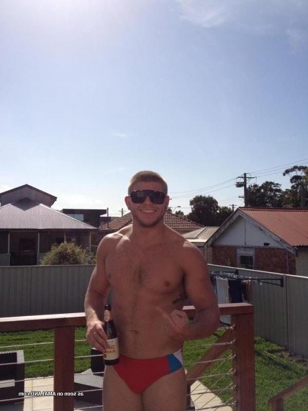 10P Group of naughty hot sexy amateur boyfriends posing