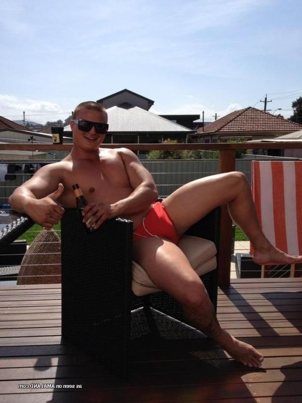 10P Group of naughty hot sexy amateur boyfriends posing