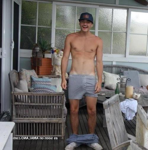 10P Group of naughty hot sexy amateur boyfriends posing