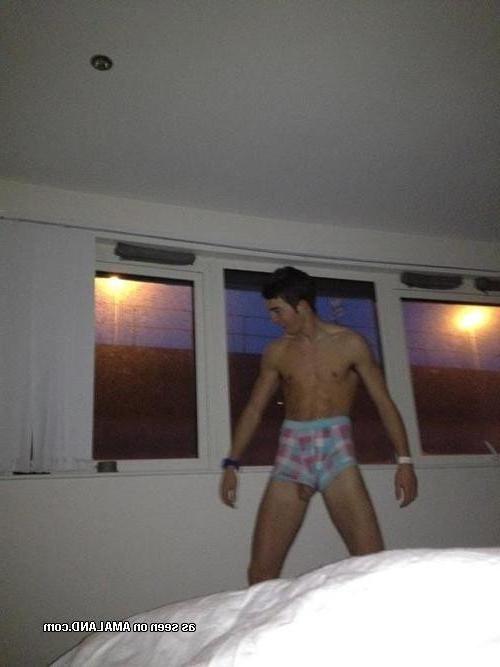 10P Group of naughty hot sexy amateur boyfriends posing