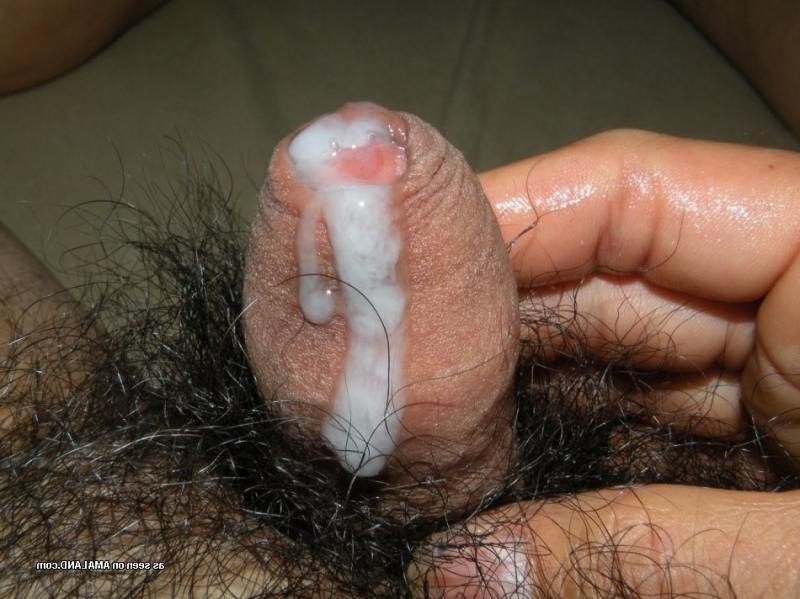 15P Horny amateur jock cums while taking pics of his cock
