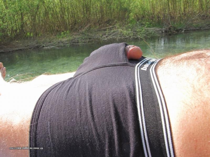 10P Amateur horny boyfriends display their hot dick