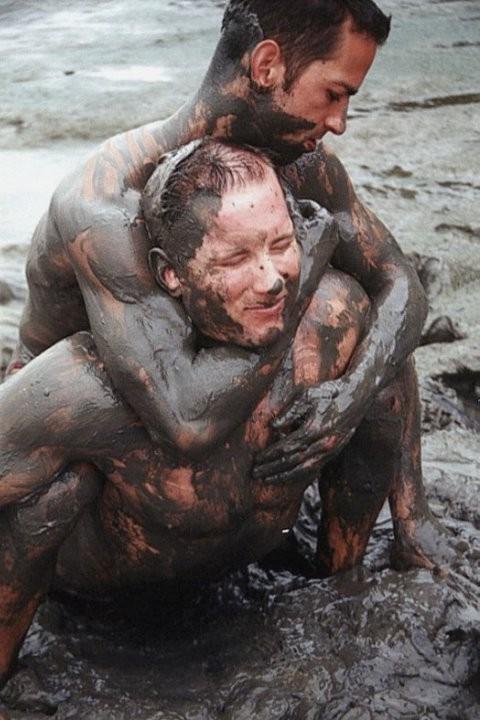 20P Muscle couple wrestling and thrusting  in the dirt