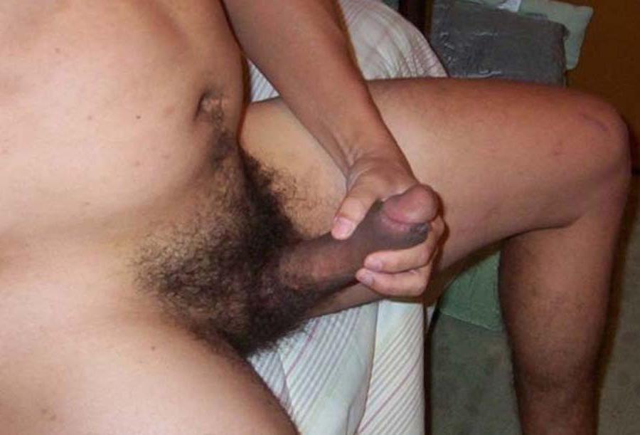 15P Picture compilation of horny amateur BFs displaying their cock 