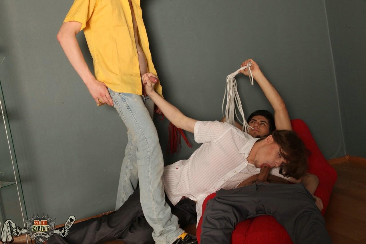15P Blond sexy guy turned homo for his two dominant roommates