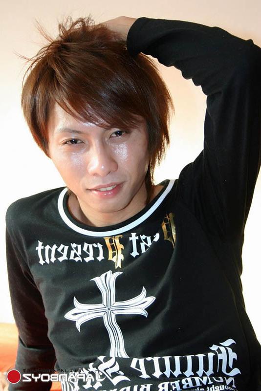 15P Japanese Twink Showing His Cock