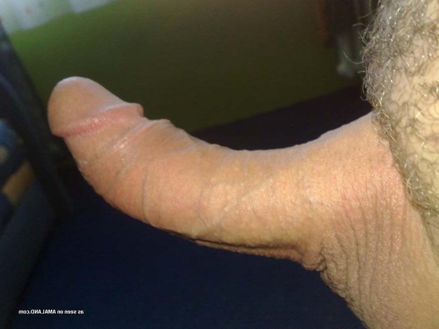 16P Picture compilation of amateur sexy BFs showing their dicks 