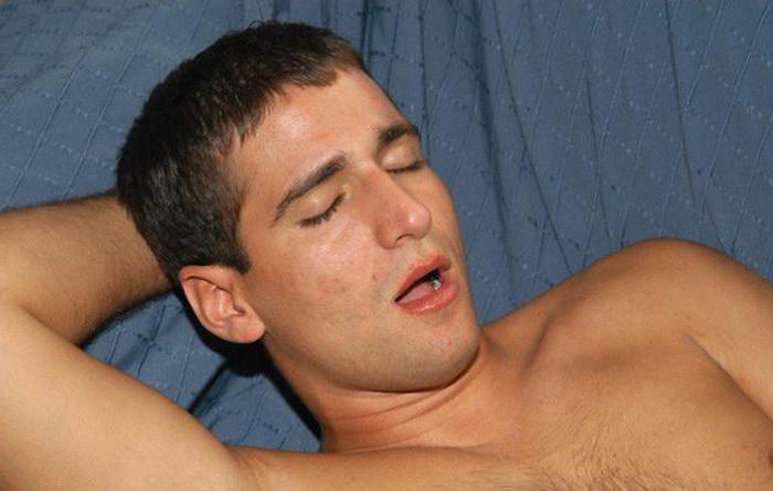 20P Latino knights screwing and jerking each other off in a motel