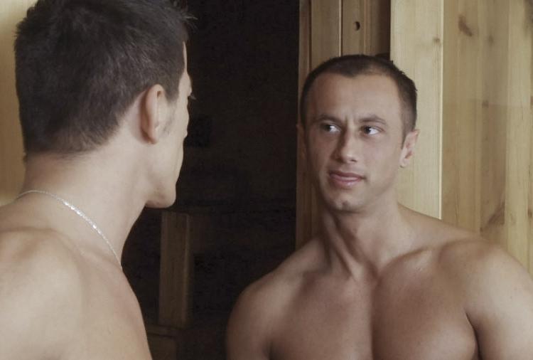 20P Two smooth muscles screwing and cumming on the floor in a sauna