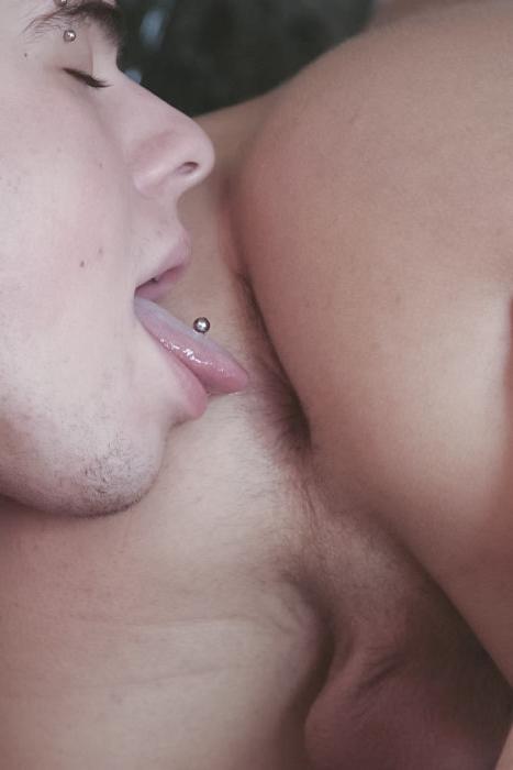 20P Three smooth village muscles blowing and screwing bareback