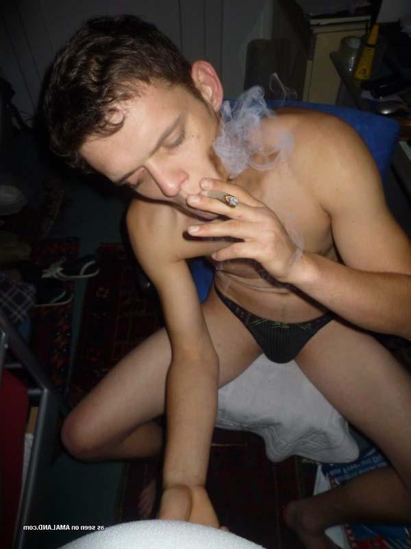15P Pictures of naughty gay amateur hunks 