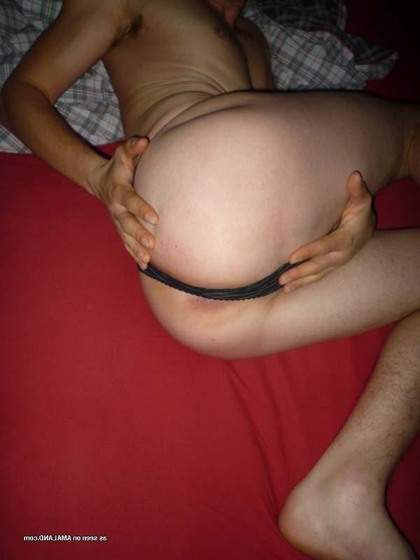 15P Pictures of naughty gay amateur hunks 