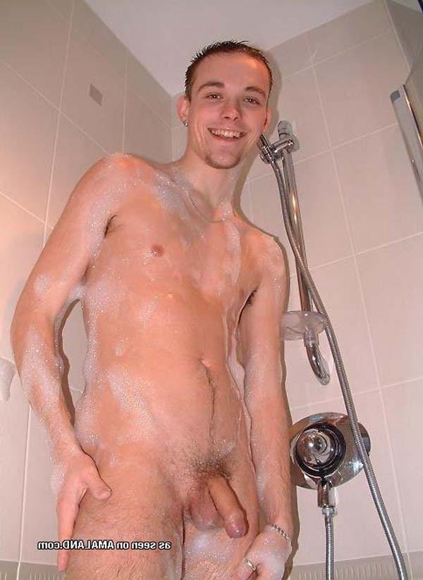 16P Pictures of sexy amateur hunks who got wild and kinky 