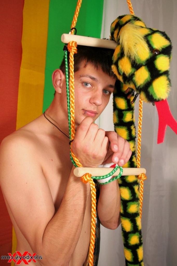 12P Hot gorgeous playful Gay Twink