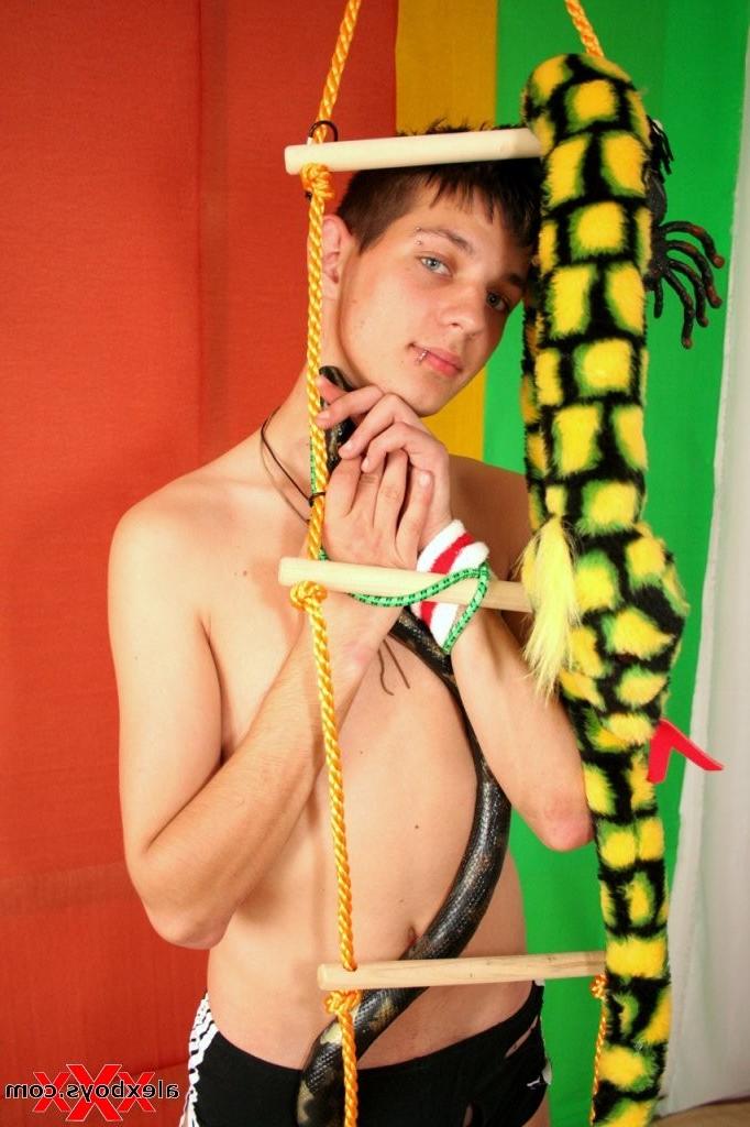 12P Hot gorgeous playful Gay Twink