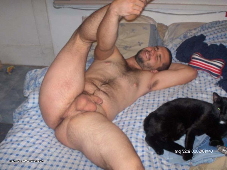 15P Picture gallery of hot selfpics of naked hunks 
