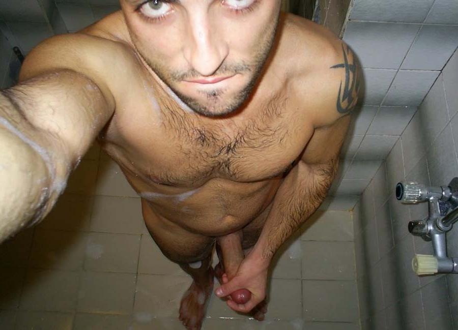 15P Pictures of an amateur hunk showing his hard cock 