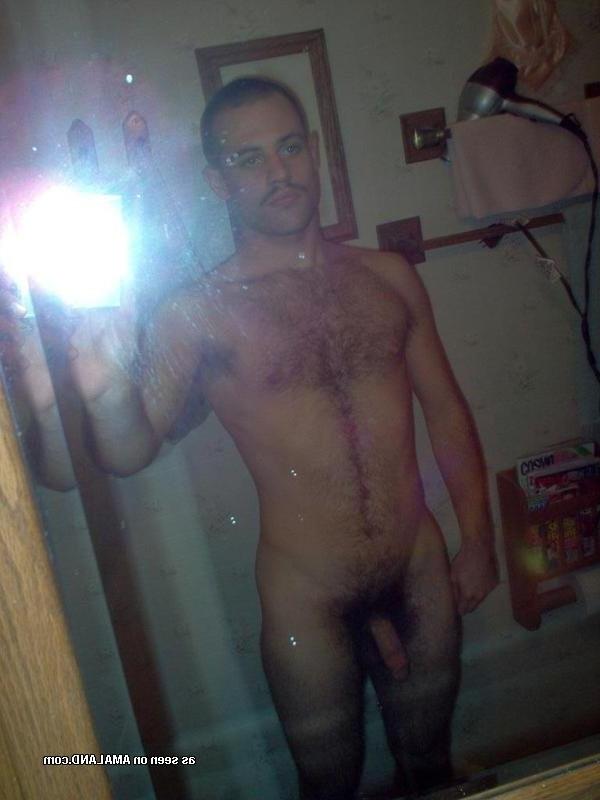 15P Photo booth of amateur studs displaying their cocks