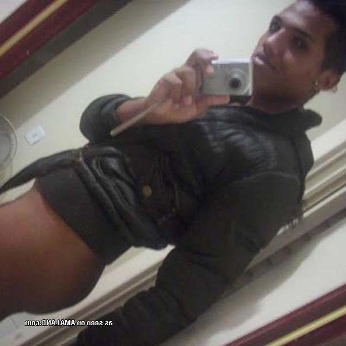 15P Mexican twink taking a pic of his dick in the mirror