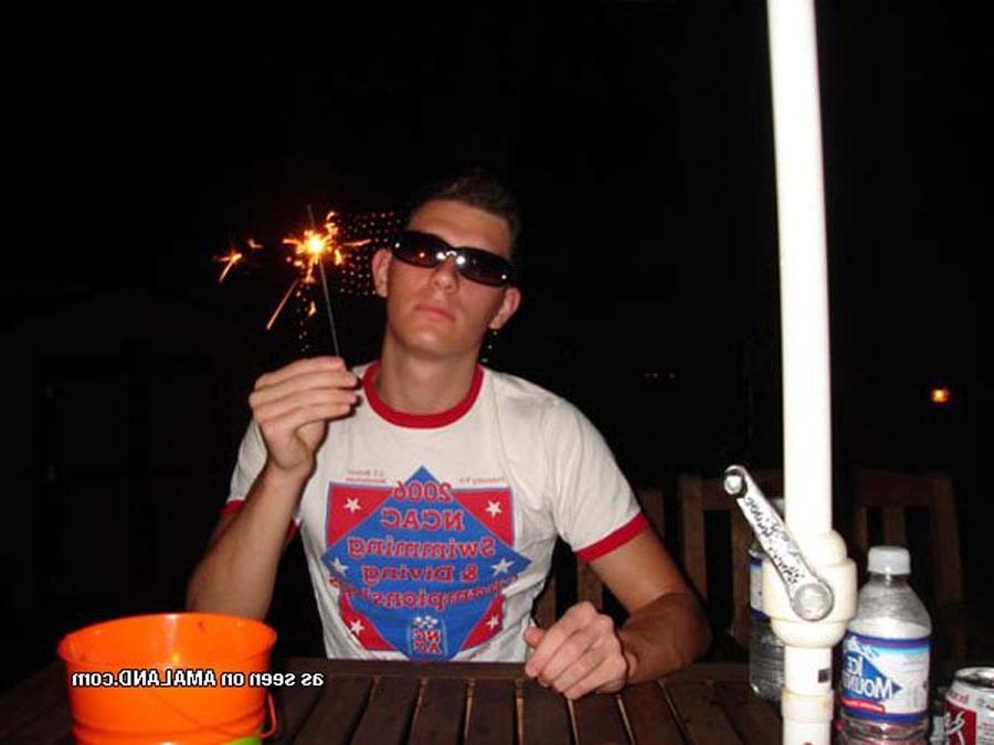 15P Two cool hunks self-shooting and showing off their stiff cocks