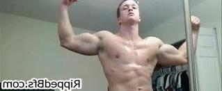 10P Topless dude flex his muscles in different positions outdoor