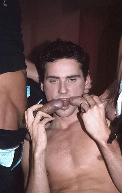 20P Three smooth tanned dudes fucking and cumming kick on a sofa