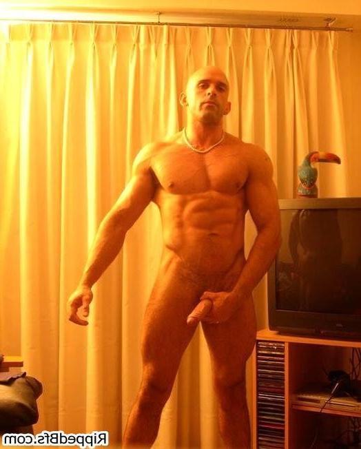 10P Variety of stunning bfs proudly expose their bodies on cam