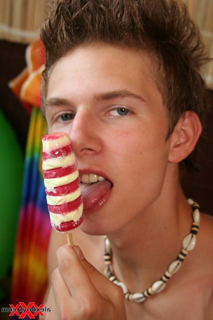 12P Cute fresh smiling Teen Boy Hottie