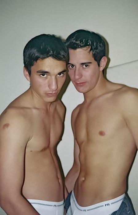 20P Two latin twinks enjoy mutual sucking and rimming on the stairs