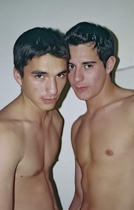 20P Two latin twinks enjoy mutual sucking and rimming on the stairs