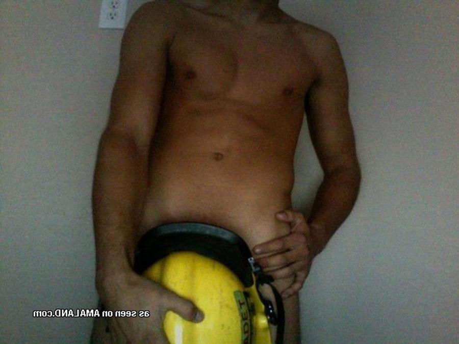 16P Horny hunk exposing his cock on cam