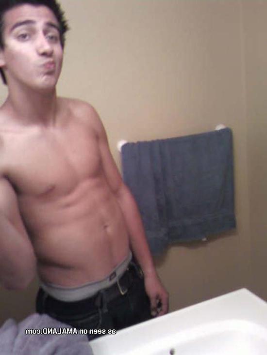 16P Horny hunk exposing his cock on cam