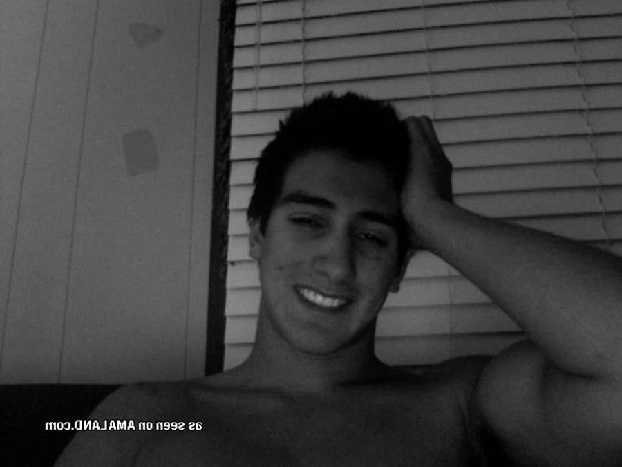 16P Horny hunk exposing his cock on cam