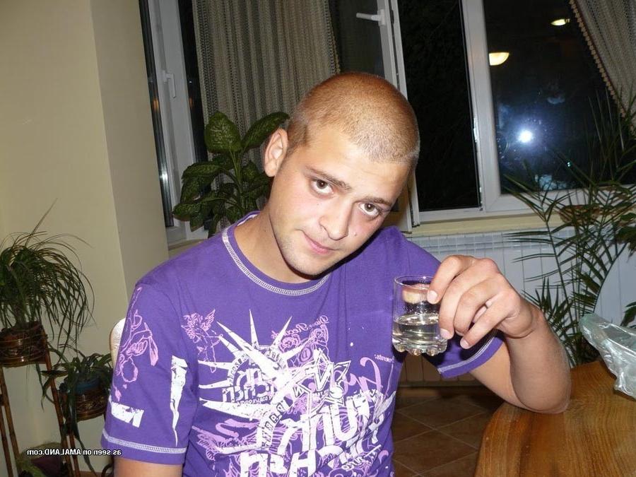 15P Skinhead hunks exposing their hard cocks