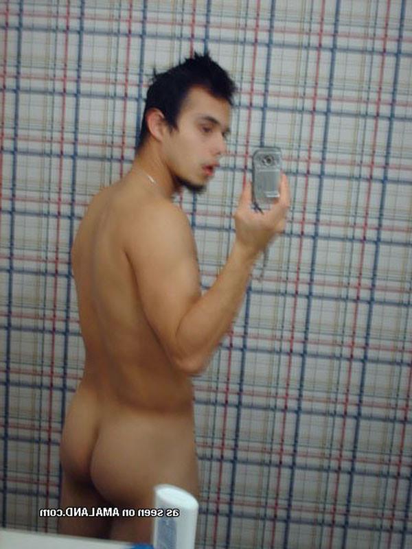 16P Latin hunk takes pics of his hot body nude