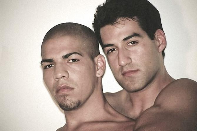 20P Latino muscle dudes blow and rimjob and screwing in a garage