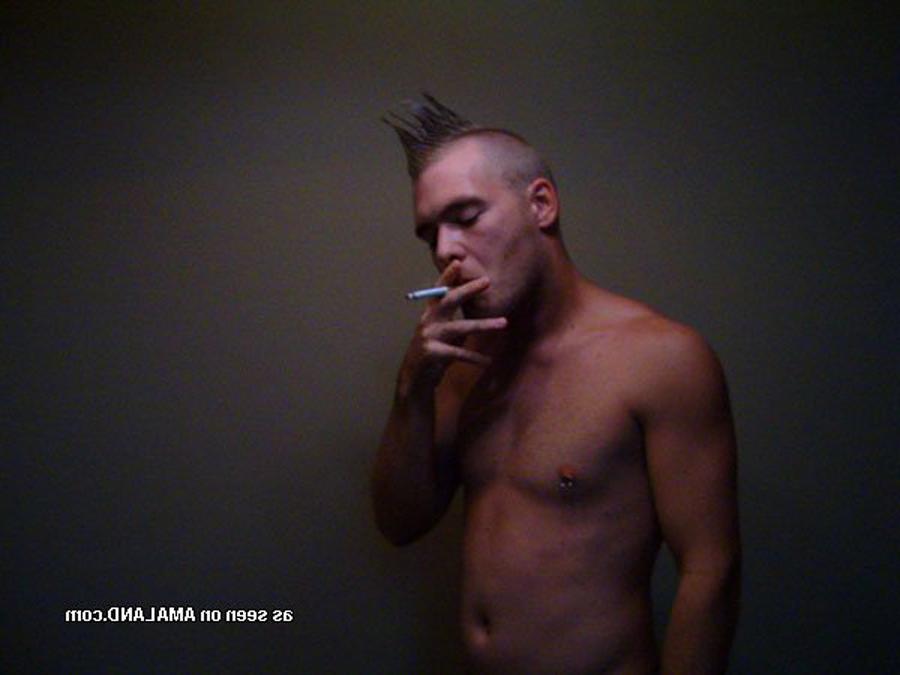 15P Naked rocker exposing his thick cock